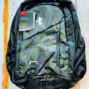 BNIB Under Armour Hustle 4.0 (Camo)